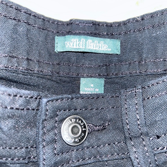 NWT Wild Fable Women's Low-Rise Carpenter Cargo Pants in black, size 4 - Picture 10 of 10